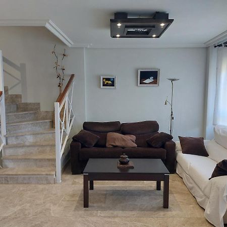 Chalet Urbano En Salamanca Santa Marta de Tormes Eksteriør bilde