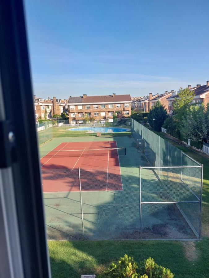 Chalet Urbano En Salamanca Santa Marta de Tormes Eksteriør bilde